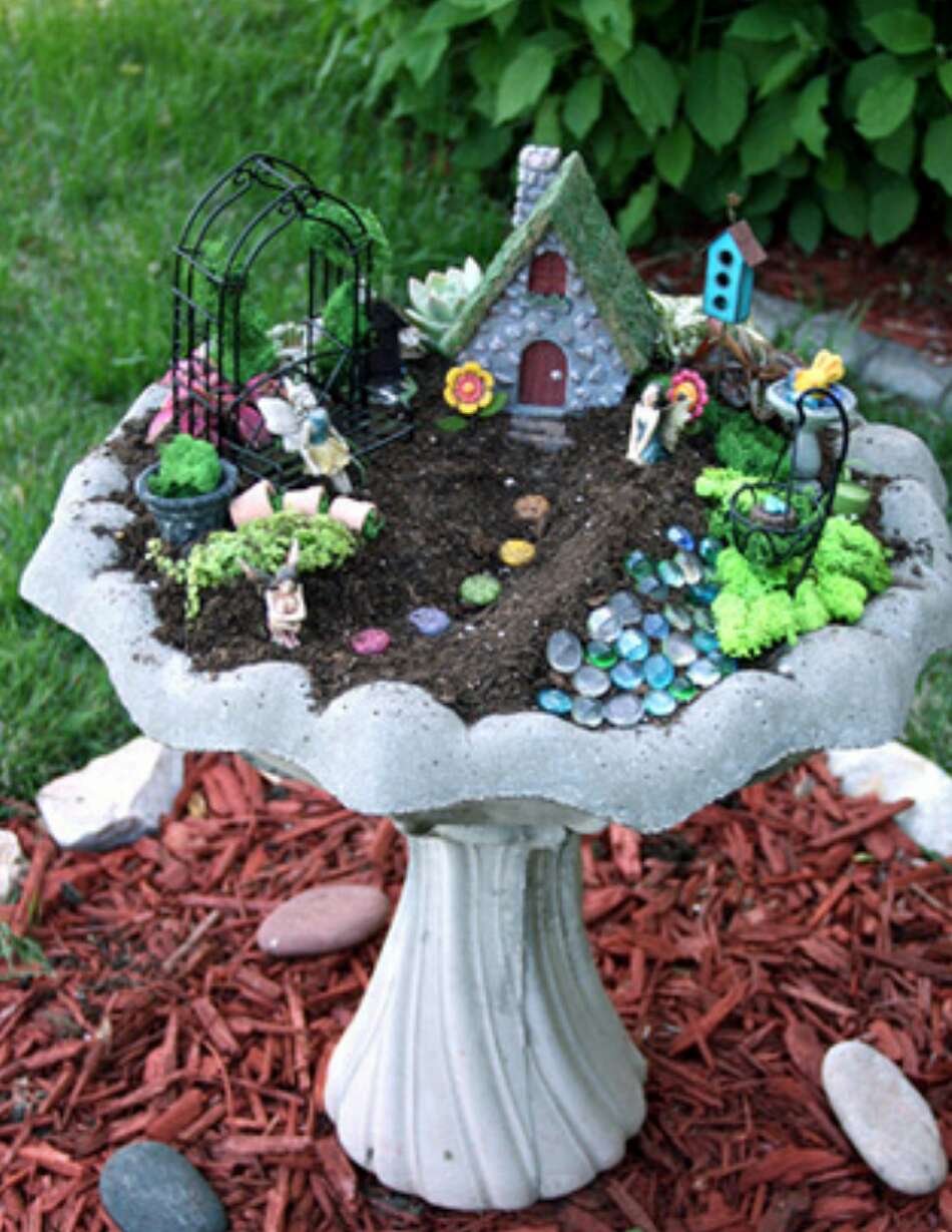Fairy Gardens To Make With Your Kids!!