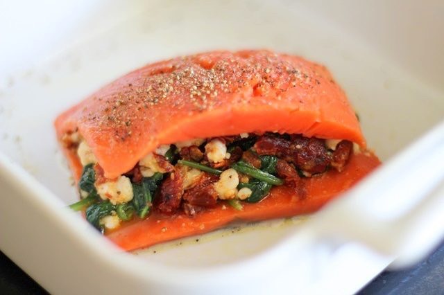 Step 10. Bake

Bake salmon on the center rack of the oven for 20 to 30 minutes. If the fillets started out thinner than 1 inch, it should take 20 to 25 minutes. Salmon fillets that started out thicker than one inch will take closer to 25 to 30 minutes. Remove from oven, and use a spatula to serve!