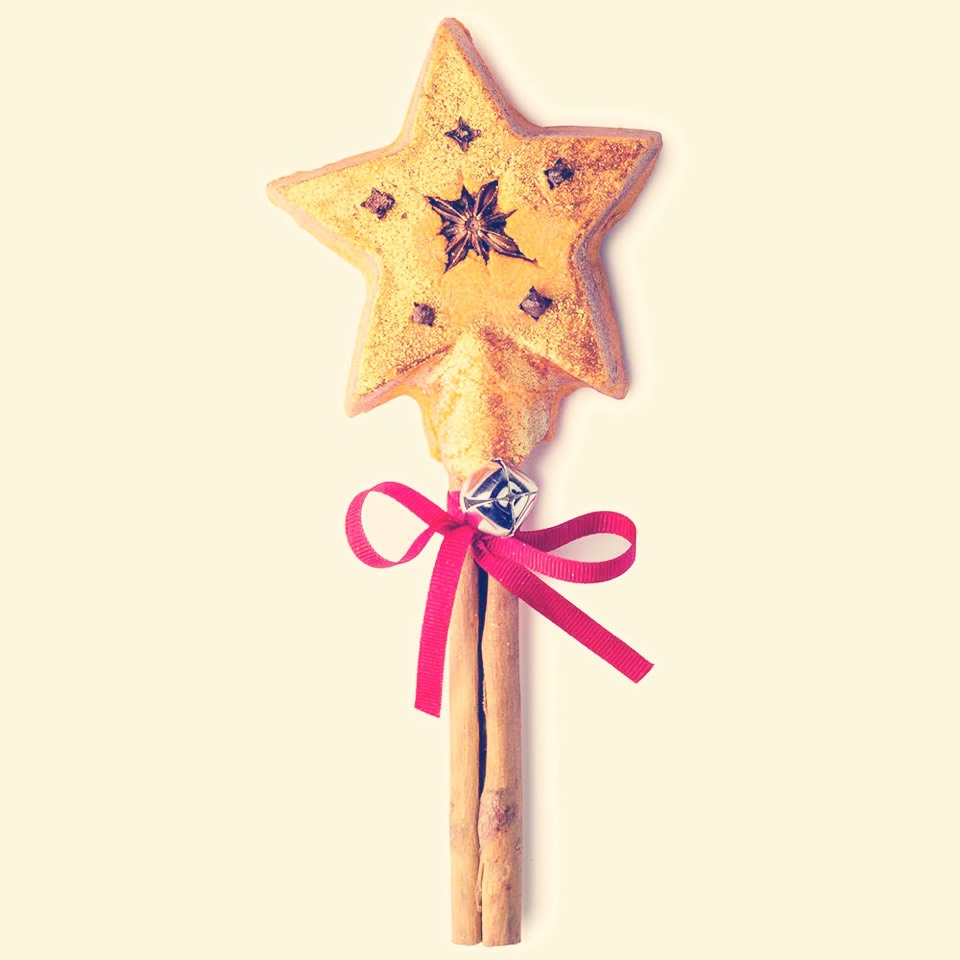 This bubble wand is called the magic of Christmas, wave it in the bath for beautiful bubbles that smell of cinnamon (much like the hot toddy shower gel from last year). Using this bubble wand makes you feel as if you're sitting by the fire with a snug blanket on Christmas Eve (cheesy right?)