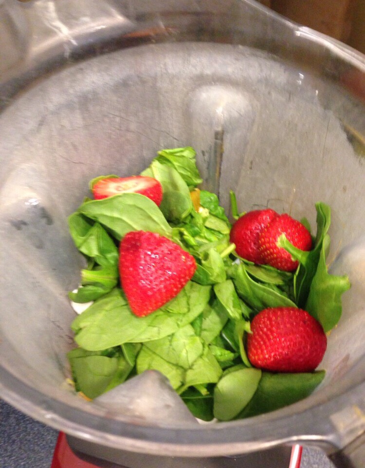 5 strawberries (frozen or not)
