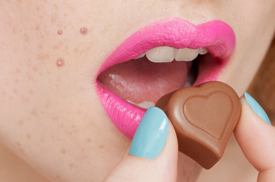 MYTH: Chocolate, pizza, and French fries cause acne.