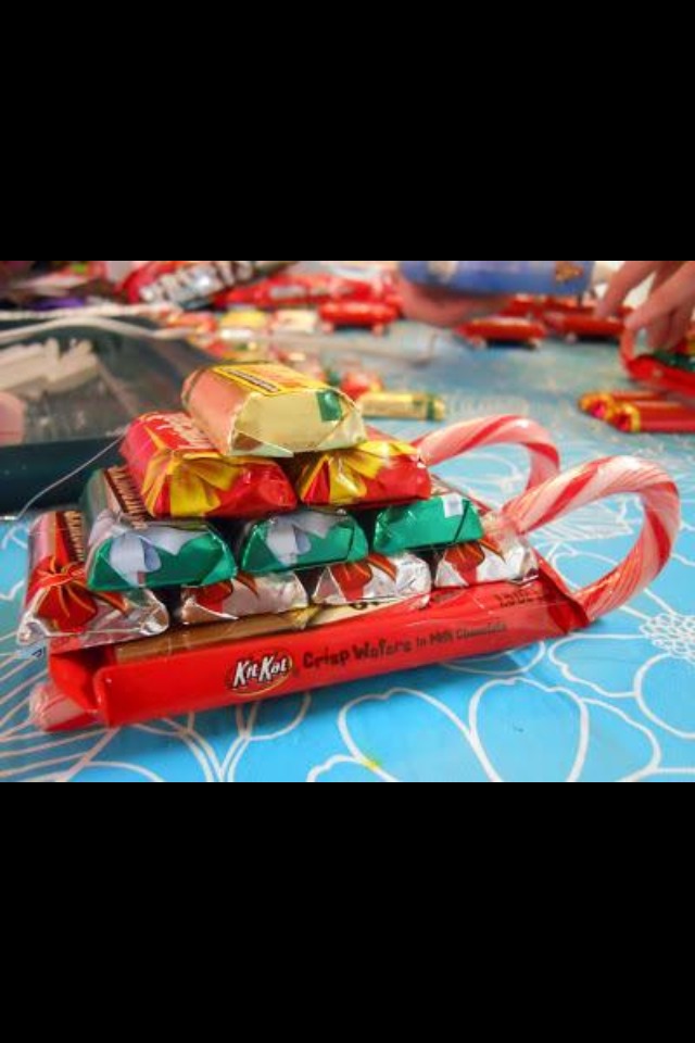 Christmas Candy Slays 
