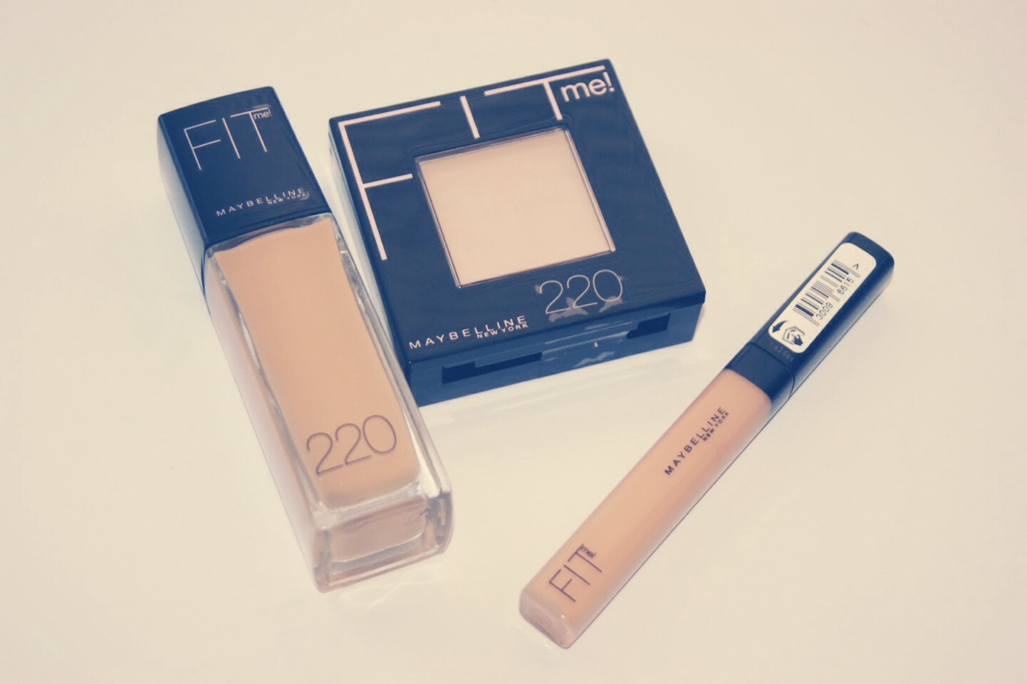 9. Maybelline Fit Concealer
I have been using this concealer for months now and absolutely love it!  I apply it under my eyes to hide my dark circles- it doesn’t cake up, but still covers really well.  Here’s my full review on it:  The Best Drugstore Concealer Ever
Price: $4.99- 🇺🇸 £2.93