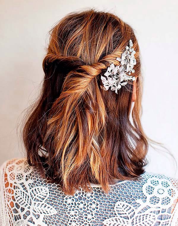 Holiday hair accessory ideas #HolidayHair 