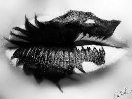 "Beautifully Creepy Halloween Lip Makeup Ideas"