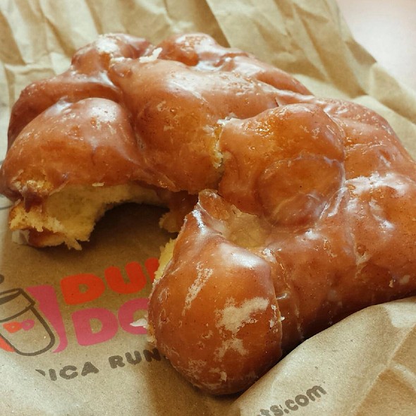 then I always add an Apple fritter because the Apple filling and the caramel are a match made in heaven... #love 