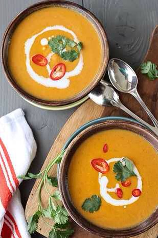 9. Thai Pumpkin Soup
Chicken broth + canned pumpkin + chili pepper + coconut milk + red curry paste. Get the recipe.
http://www.foodiecrush.com/2013/10/5-ingredient-thai-pumpkin-soup/
