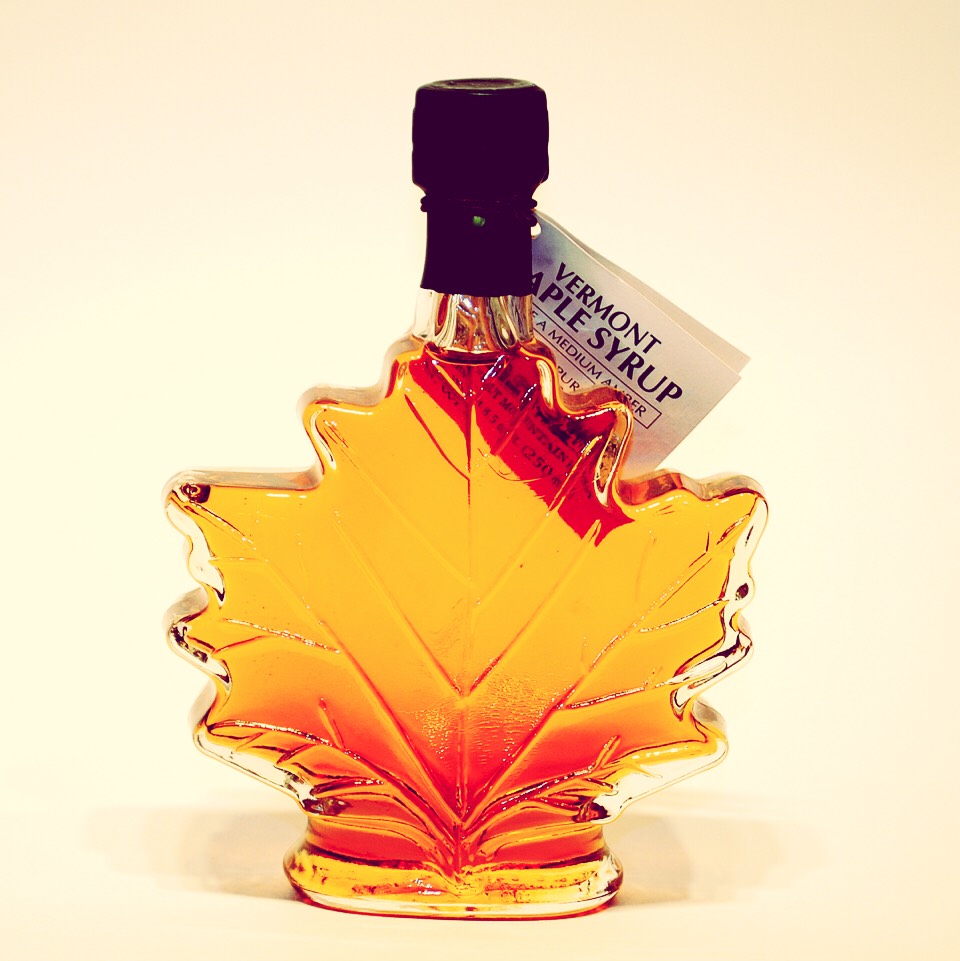 Mix your apples with Brown Sugar, cinnamon and Maple syrup. The quantities does'nt matter here You add what You like ☺️Just go easy with the Maple syrup!😛🍁