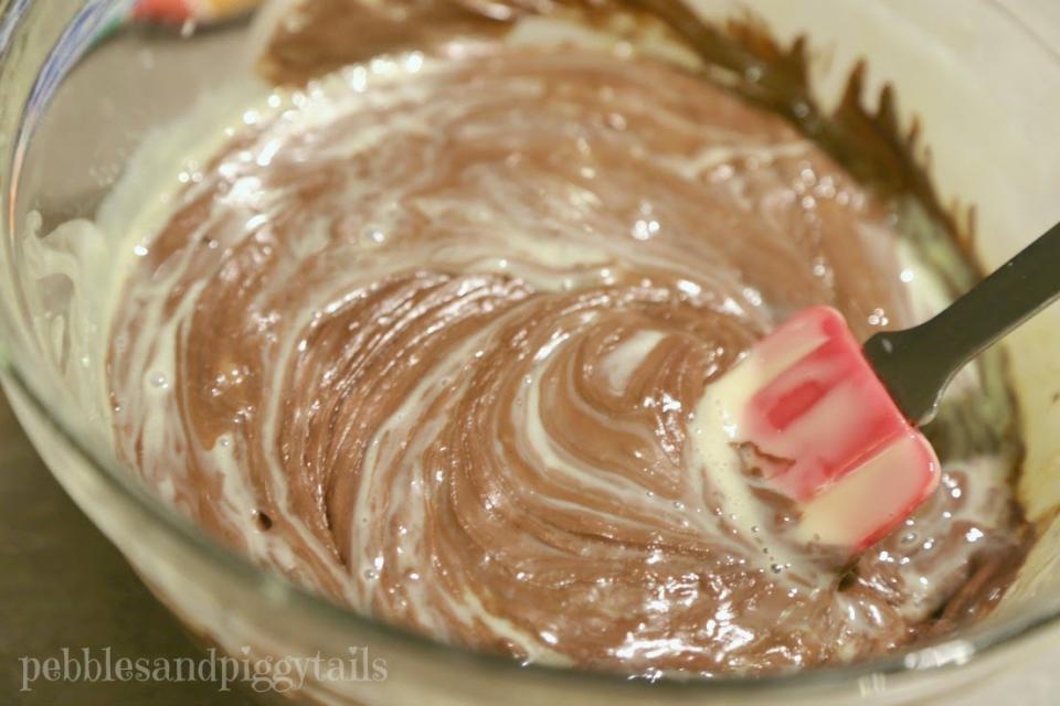 elt for 2 minutes in the microwave. Stir it well and heat a few seconds more as needed to melt all the chips.