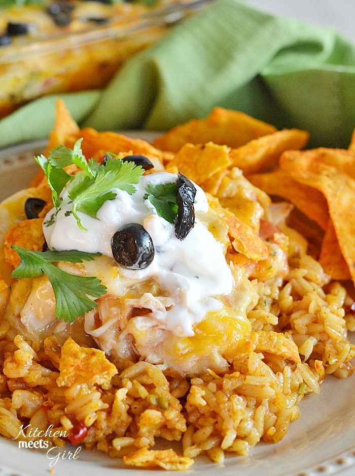 😎Cheesy Chicken Doritos Casserole😎  
