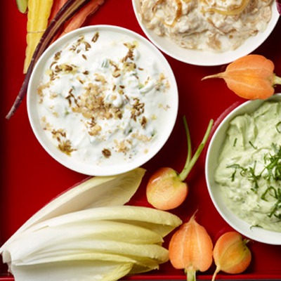 Cucumber- Walnut Raita ( 97 Calories )