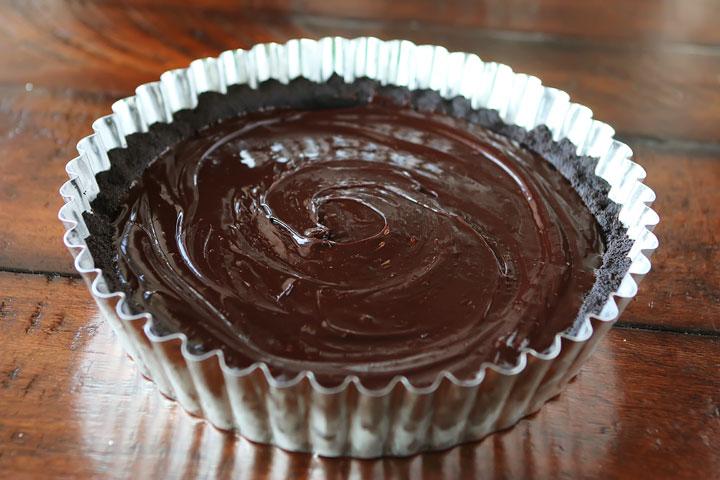 Dark Chocolate Salted Caramel Oreo Pie 