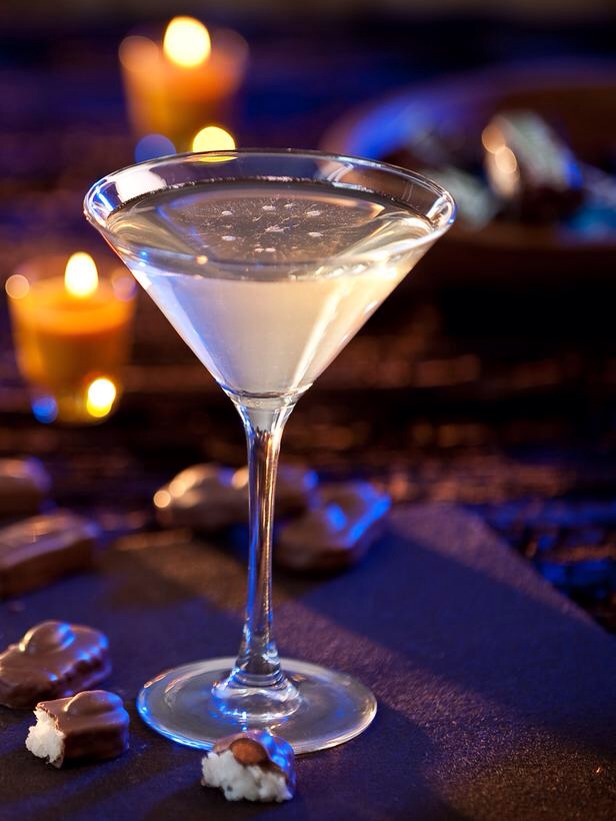 Almond Joy Martini

Miss trick-or-treating days? This adults-only drink made from chocolate vodka, hazelnut liqueur and coconut rum tastes like an Almond Joy candy bar, but will give you more than just a sugar rush. 