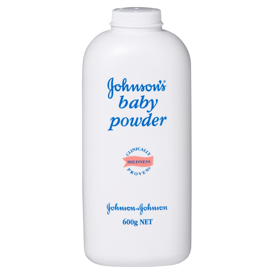 Step 3. Put baby powder at the tips of your lashes.