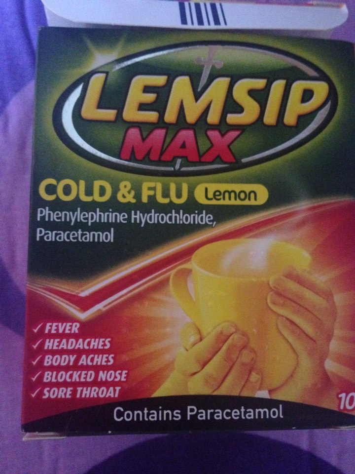 1 bag of lemsip 
