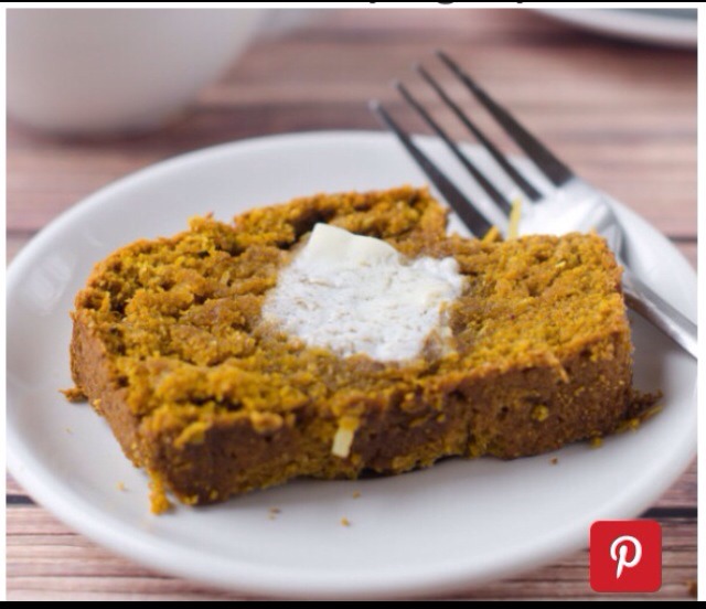 Whole wheat pumpkin coconut bread
(Vegan)