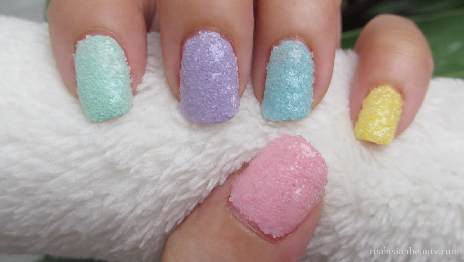 Salt nail art