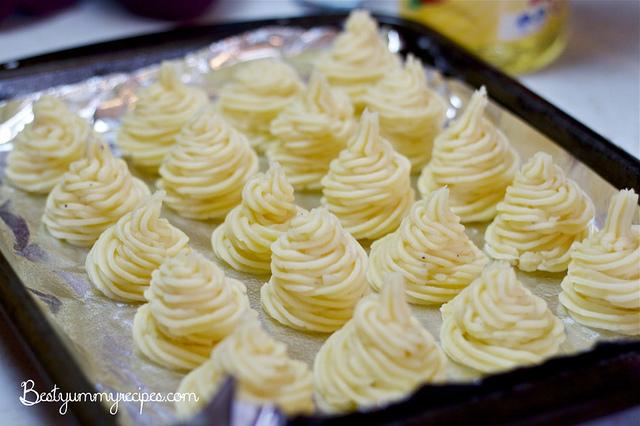 Cheddar Duchess Potatoes