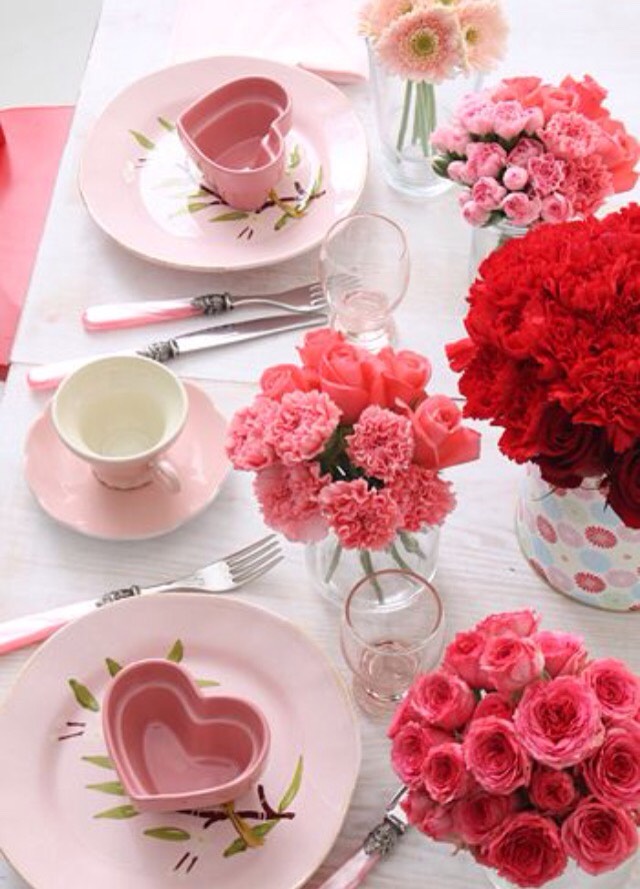 Valentines Table Decor