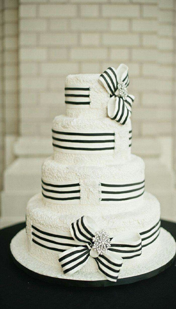 Beautiful wedding cakes.