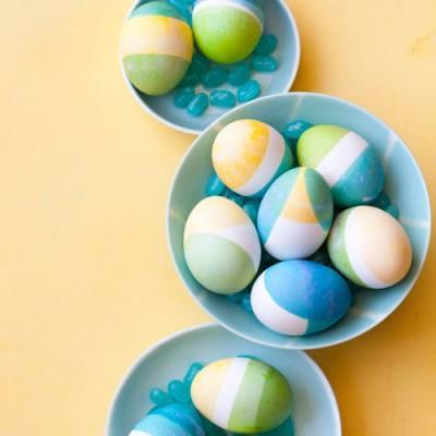 Dip-Dye Designs

Create different designs on these dip-dyed eggs by overlapping colors and leaving some parts of egg undyed.