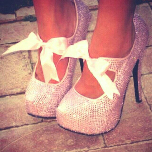 wedding hair/ dresses / shoes 