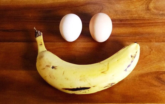 Banana and egg hair mask 💖
This simple mix will add shine to your hair
Apply the mixture as a thick paste on to your hair and leave it on for 10-30 minutes and wash it off.