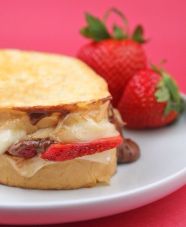 Fudgy strawberry brie grilled cheese sandwiches 