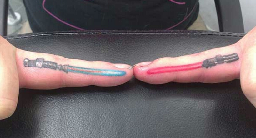   Beautiful Dainty Finger Tattoos For Women!