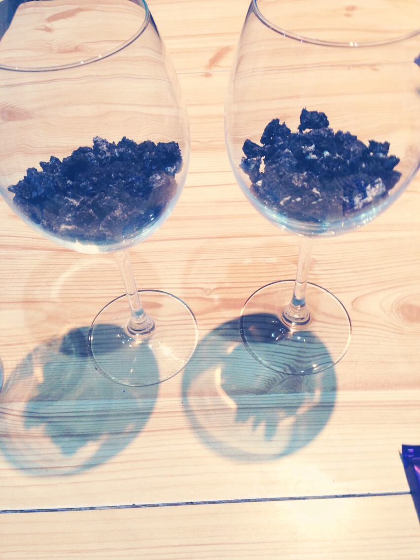 Firstly, you need to smash up Oreos in a bowl until they go into tiny pieces and place them firstly into the wine glass..