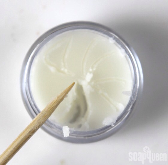 MINT CANDY LIP BALM ~ DIY 💋