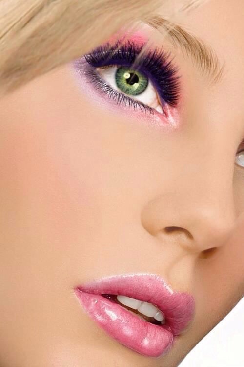 Eyes And Lips