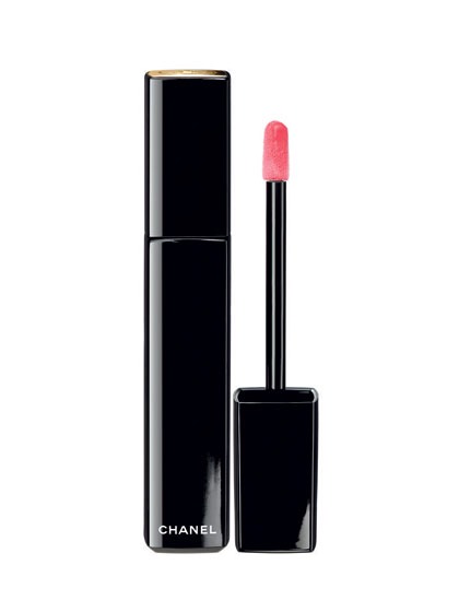 CHANEL ROUGE ALLURE EXTRAIT DE GLOSS PURE SHINE INTENSE COLOUR LONG WEAR LIP GLOSS

Glosses are usually known for their shine, not their staying power.

Though the glassy finish on this one started to fade after our first cocktail, the color—fans of Imaginaire (shown) 