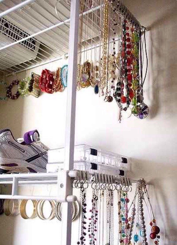 Use Riktig curtain hooks to keep your jewelry neat! You have better things to do with your life than untangle necklaces!