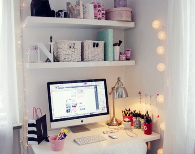 Keep your desk organised