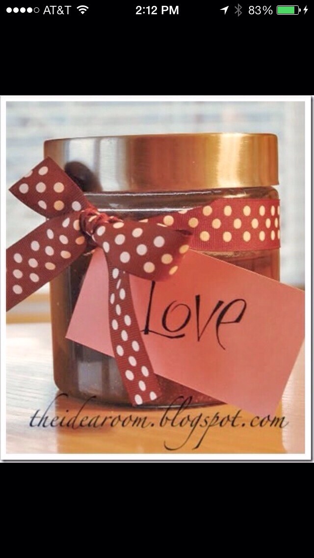 DIY Brown Sugar Body Scrub! (great gift idea for the holidays)