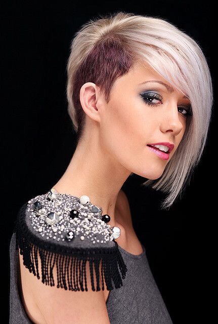 Amazing Short Hair And Tattoo Ideas 