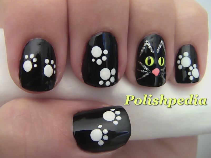 15 Different Halloween Nail Designs!