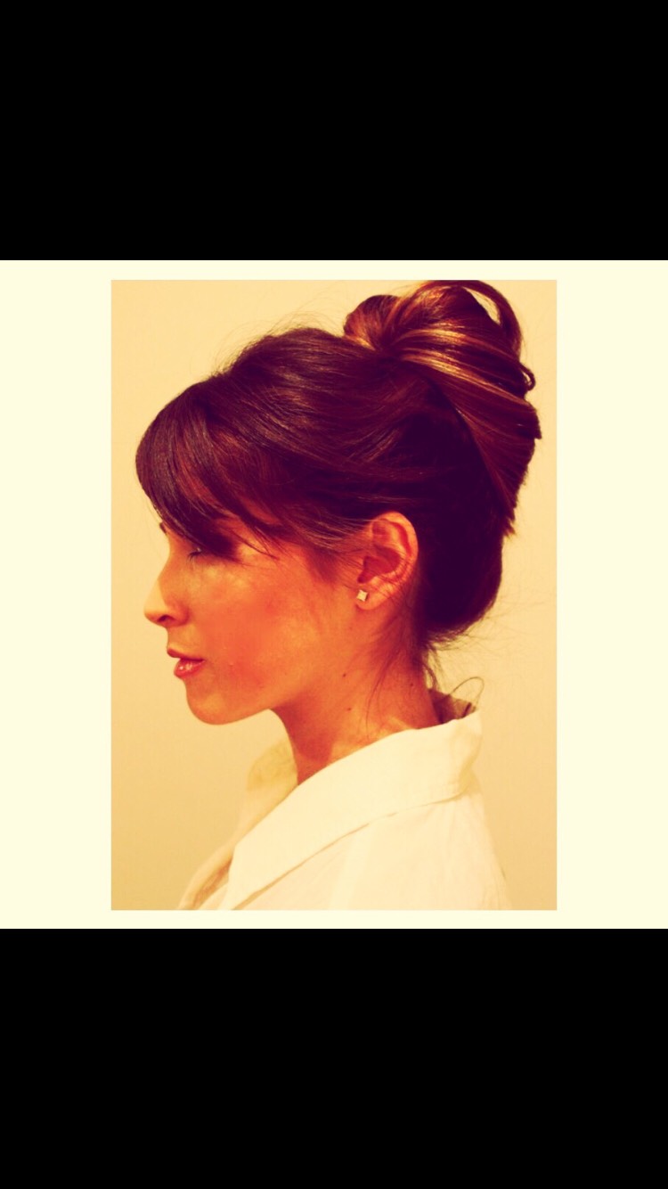 Super Easy Super Cute Top Bun !! 