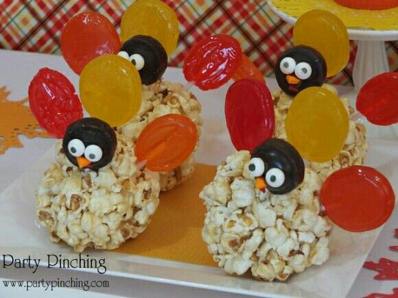 Thanksgiving desserts #Friendsgiving