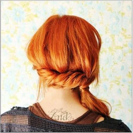 Chic Pretty Side Hair Do
