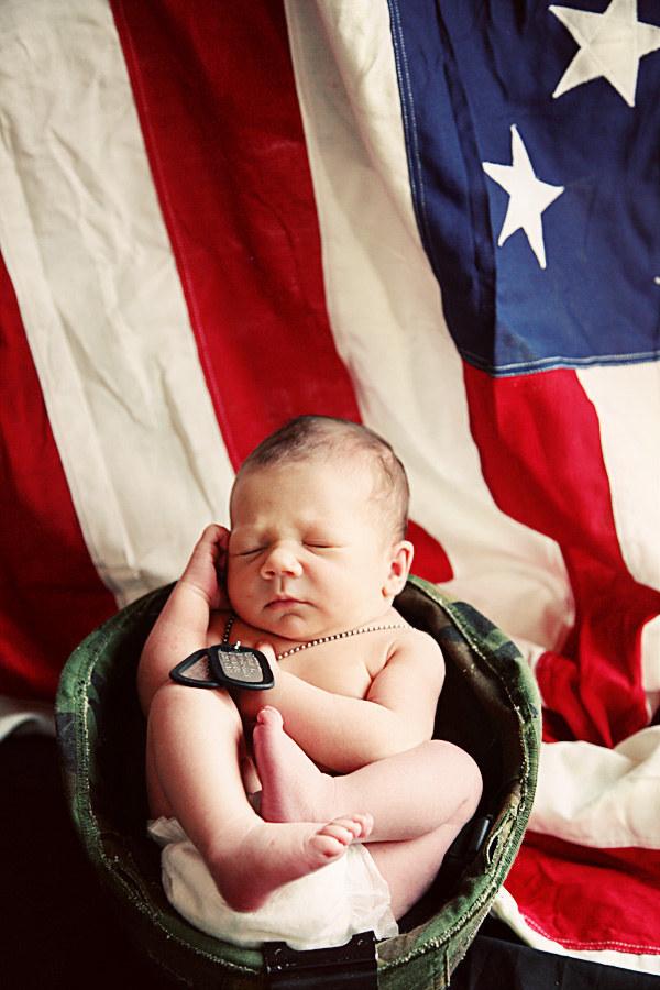 Newborns First Photo Shoot Ideas!!!!!!!!!!!!!!Really Cute!!!!!!!!!!!