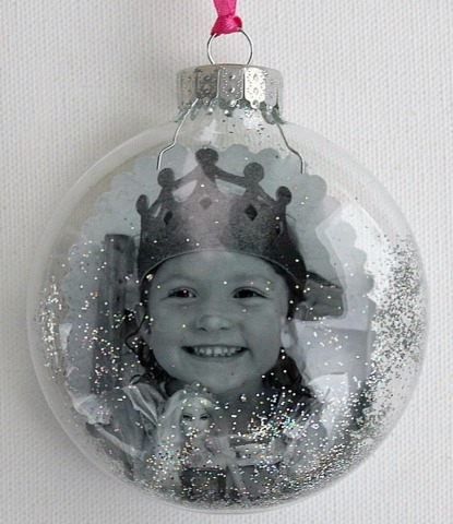 Photo Ornament Idea Using Clear Bulb 🎄