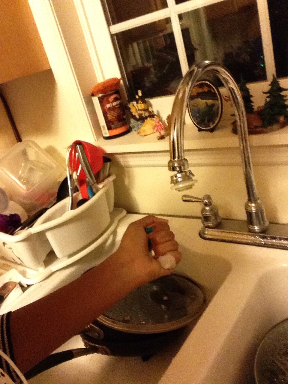 Squeeze out most of the water.