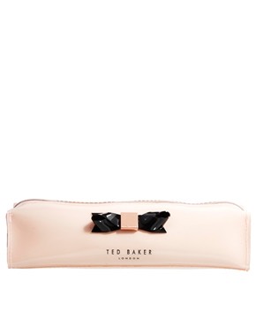 Pencil case to keep all your pens and pencils etc. inside💫