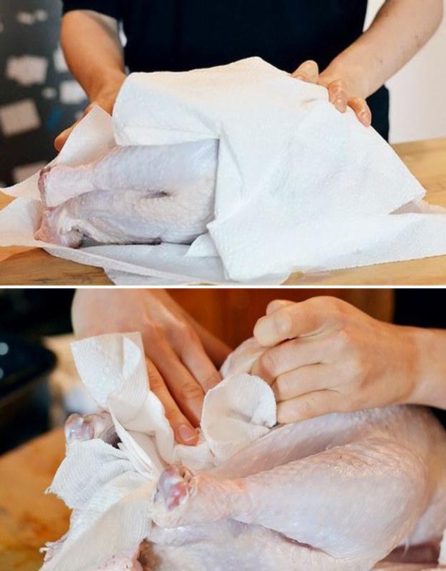 5.Dry your turkey thoroughly before roasting so the skin crisps without any extra fat.