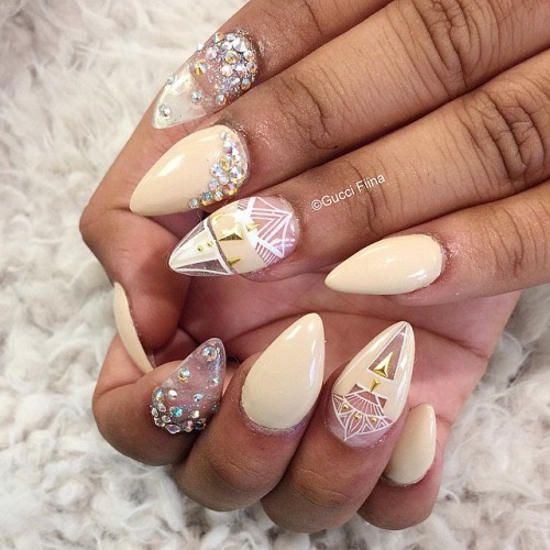 Amazing Nude Nails π