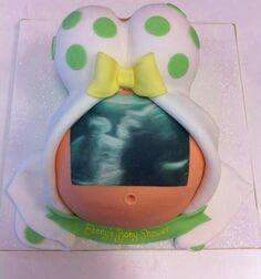 baby shower pregnant belly cakes 
