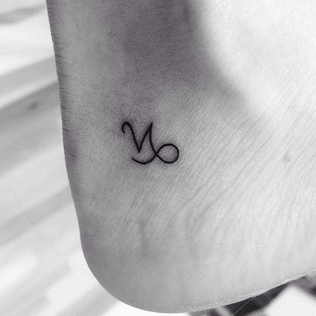30 Small & Simple Tattoo Ideas