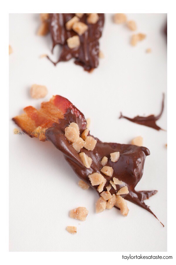 This may look completely out there but you only live once so hey...try some bacon dipped in melted chocolate. Sprinkle with toffee bits let cool and prepare to become addicted. You will be surprised.🍫🐷